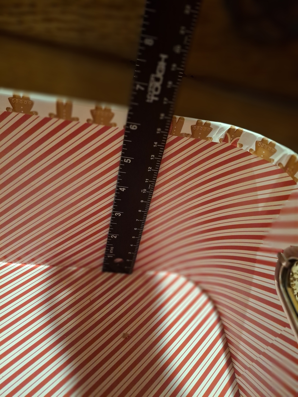 Gingerbread Pattern Holiday Box - Red Trim - Picture 10 of 10